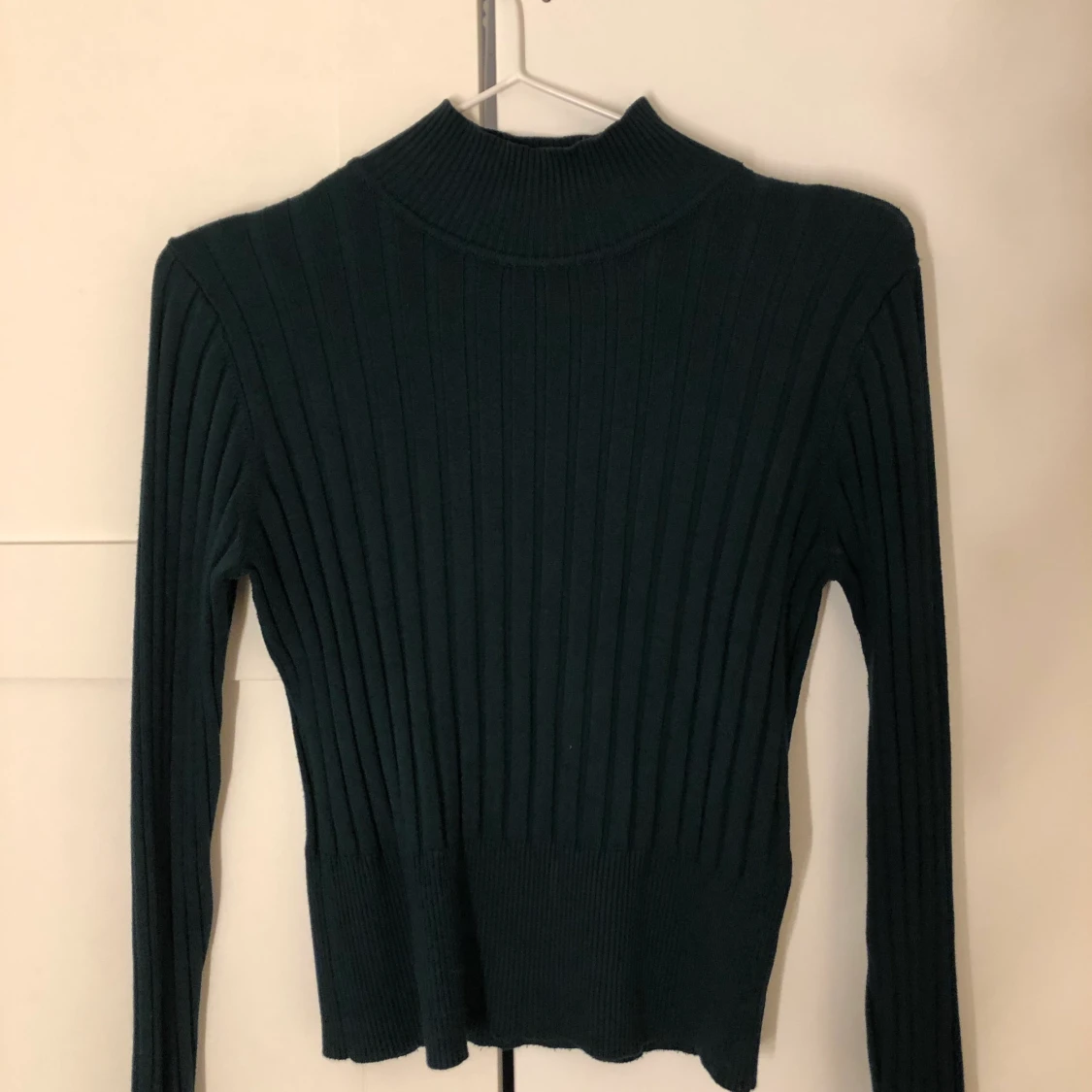 Grön ribbad tröja - 90