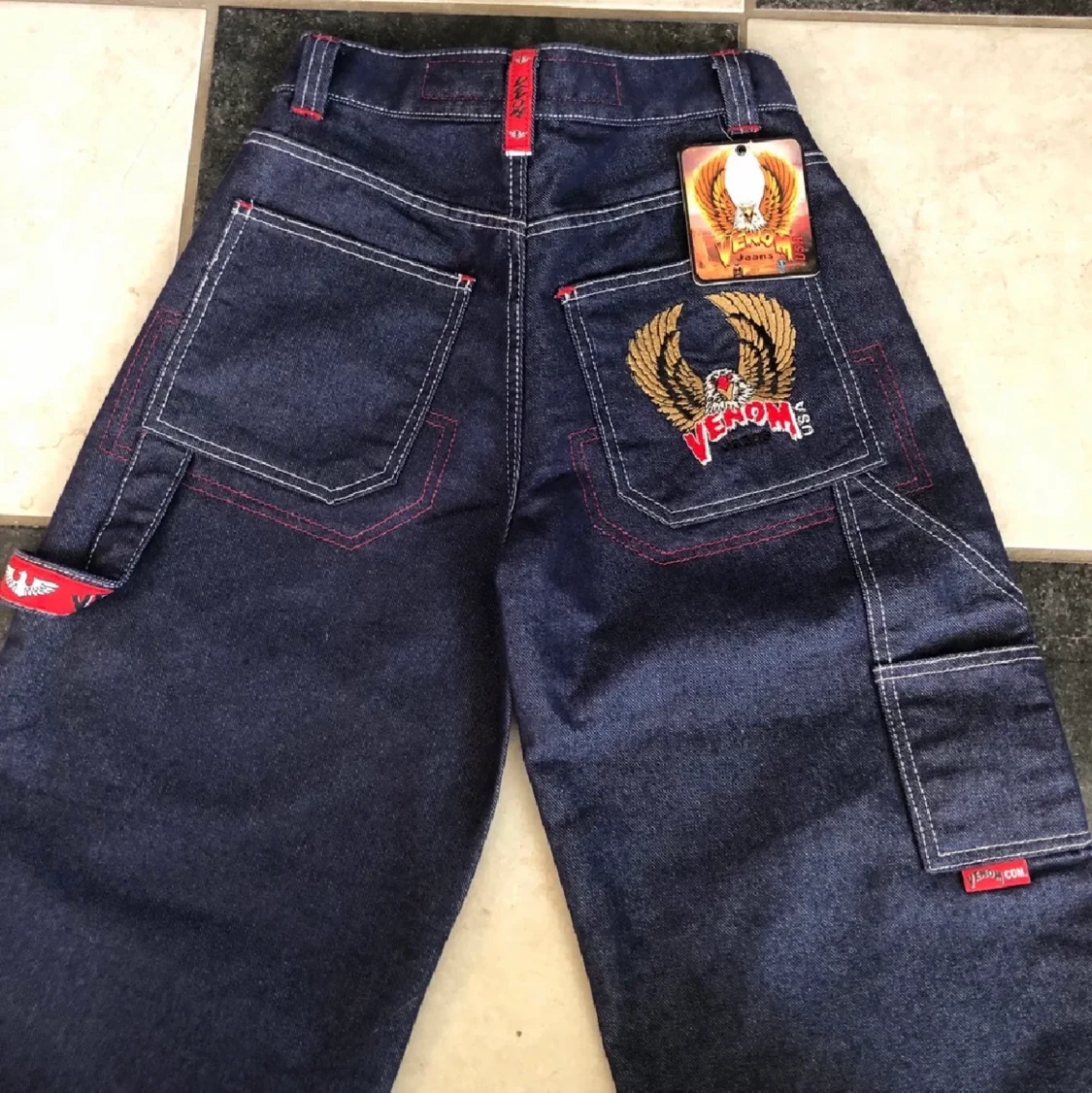 Mörkblåa jeans - 90