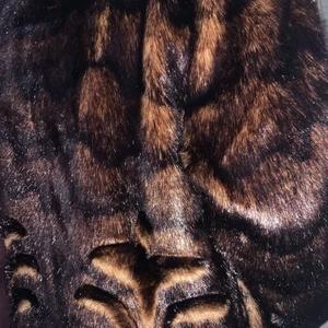 winter coat - En väldigt vacker vinter coat, har används en gång köpte den 2020 passar M L S är väldigt oversize passar perfekt till klubb mm, säljer den för att använder aldrig den, original priset var 2000 men säljer den för 1100( du står för leveransen) 