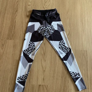 ICIW träningstights  - Träningstights från ICIW, stl s. Nya