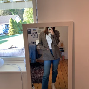 Kavaj - Kavaj med mönster i brun och svart i mycket bra skick.