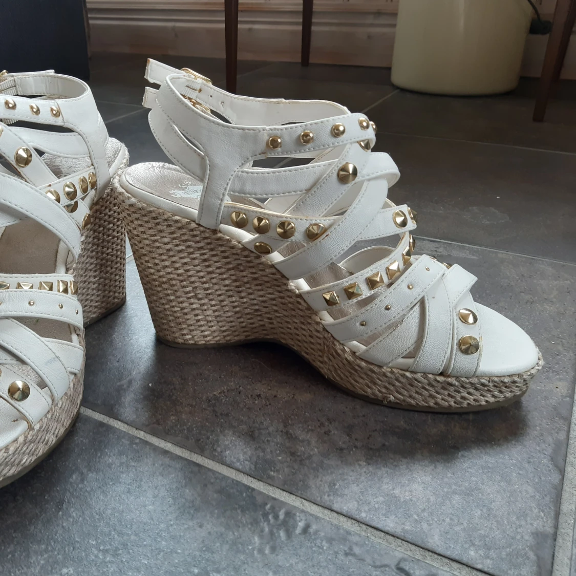 Kilklackar med nitar