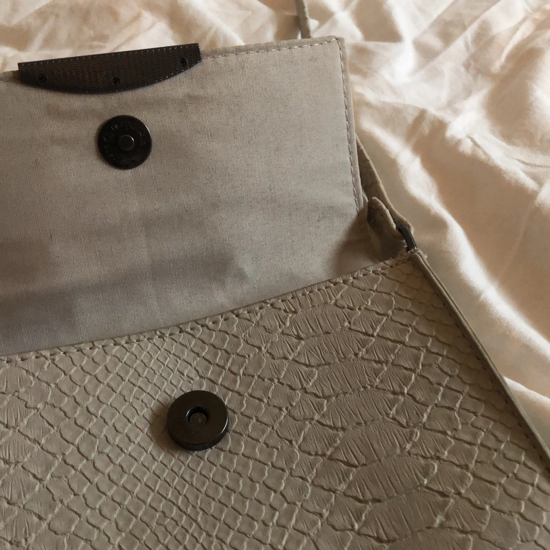 Skin väska till SALU - 90