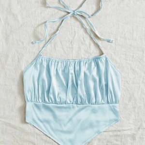 Topp  - Helt ny topp!  (säljer då den var för stor)  ❗️BUDA I KOMMENTARERNA❗️ avslutas imorn (fredag) 16:00 Kommentera för frågor och skriv för fler bilder💕 