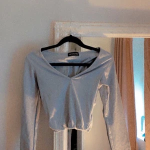 Topp - Fin tröja från prettylittlethings🥰