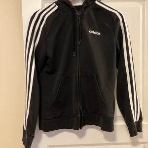 Adidas - Storlek M