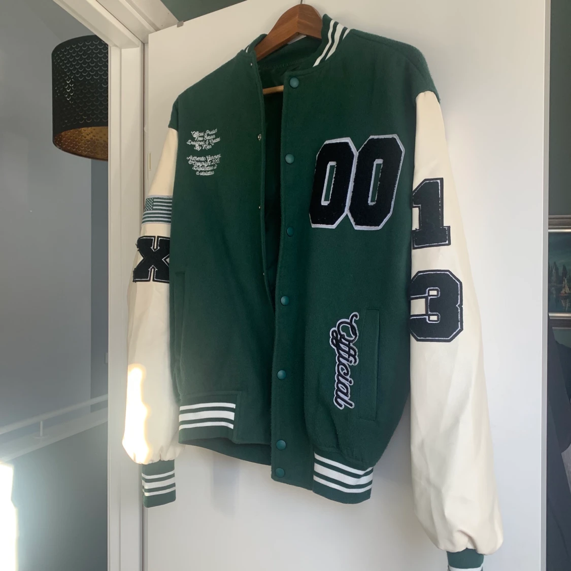 Collage jacka storlek S - 90