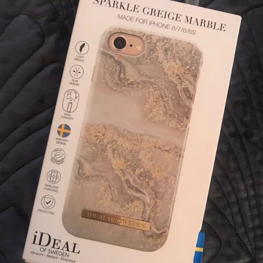 Ett helt nytt/oöppnat superfint mobilskal i designen ”sparkle greige marble”.. Övrigt.