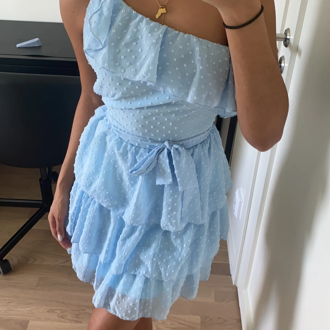 Ljusblå klänning - 90