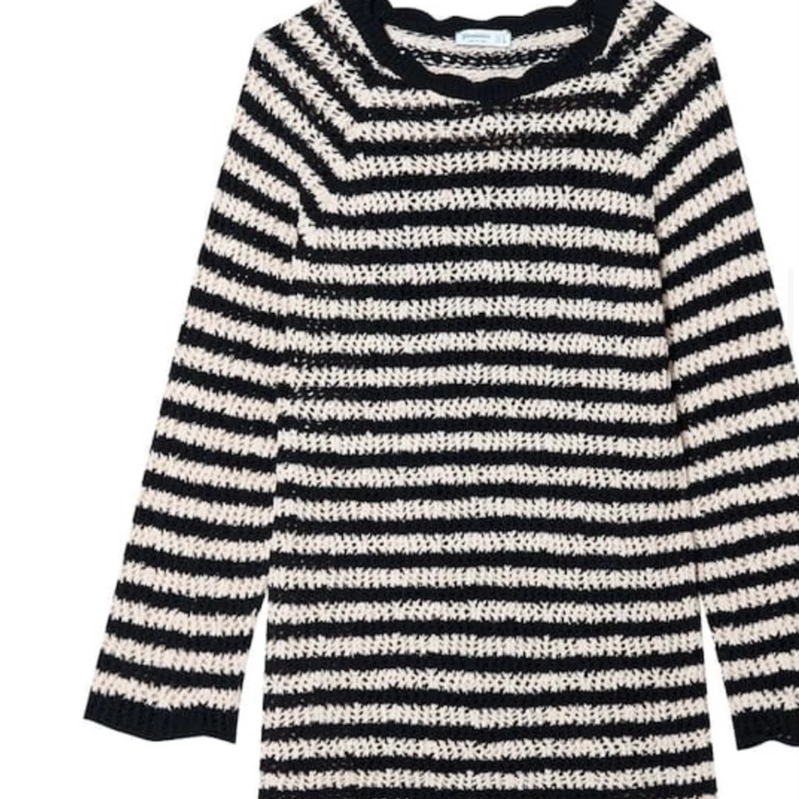 Randig Klänning från stradivarius  - 90