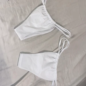 Bikini underdel - Storlek S, oanvänd, råka tre men säljer två