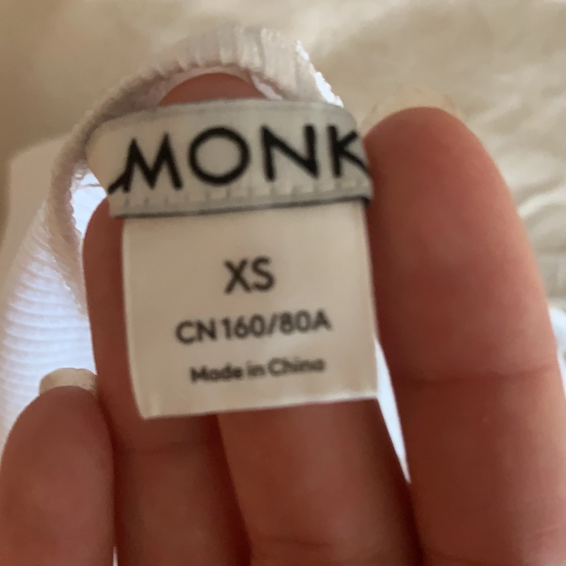 Vitt linne från monki  - 90