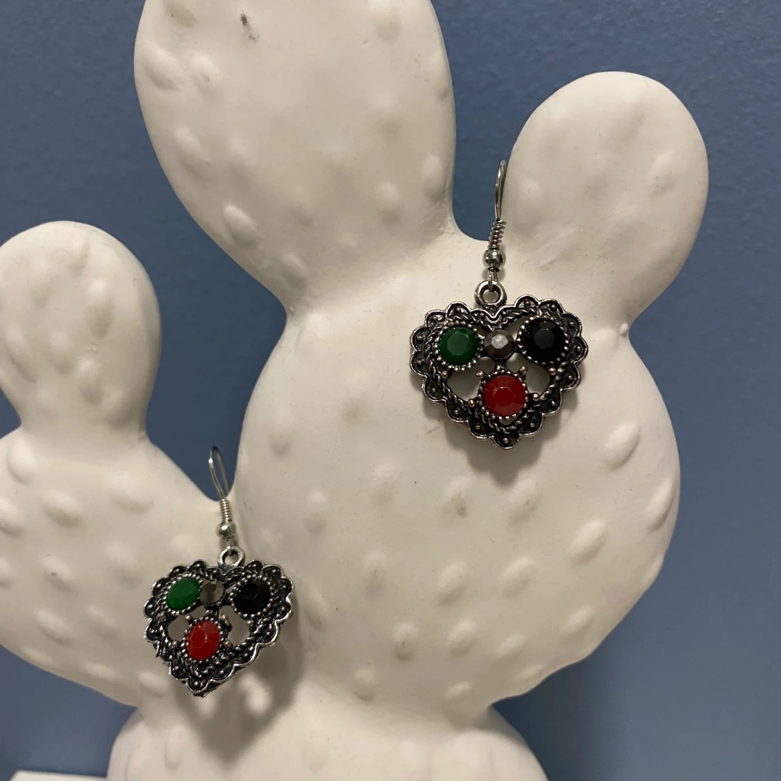 Helt nya örhängen 4 cm