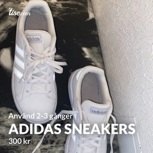 Adidas sneakers  - Ett par vita Adidasbyxor med reflex detaljer. Använda ett mycket fåtal gånger (2-3). Dom är inprincip i nyskick. 200kr + 115kr