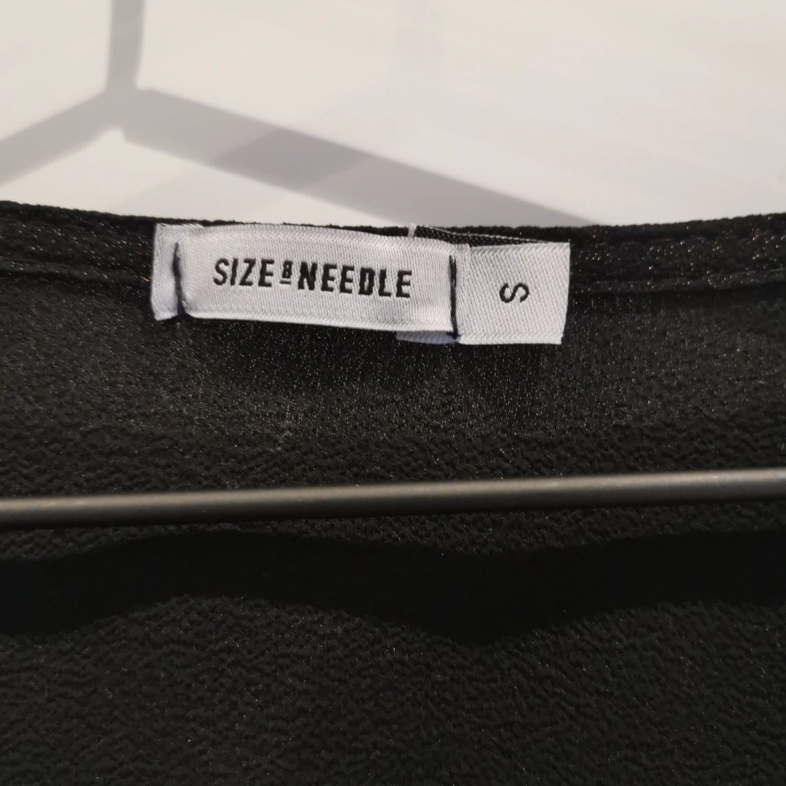 Guldig tröja från Size & Needle - 90