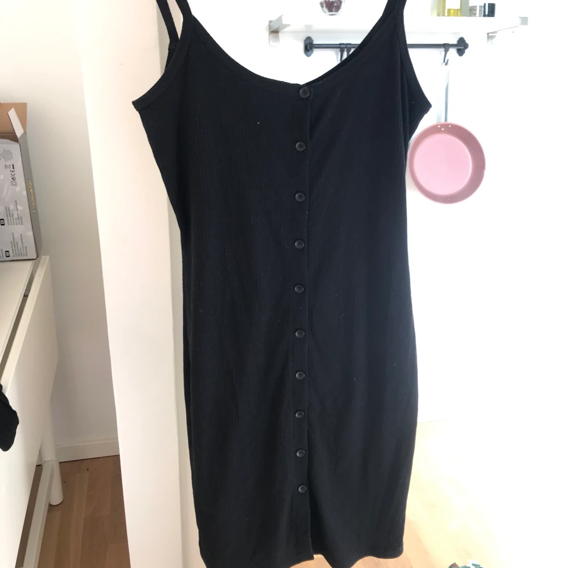 Tight svart klänning