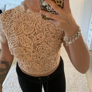 Spetstopp  - Har tyvärr aldrig kommit till användning då ja har en svart också. Säljer pgr av att ja rensar garderoben💞