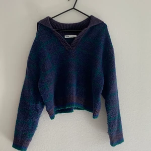 Stickad kofta - Stickad kofta från Zara! Knappt aldrig använd :) Budgivning: 250:- inkl frakt