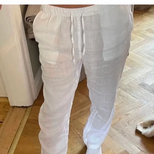 Linnebyxor - Linnebyxor från & other stories!🙌🏼 