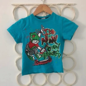 T-shirt - En mycket gullig t-shirt i bra skick