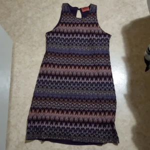 Dress  - Strl.40 men liten i storleken  passar 38