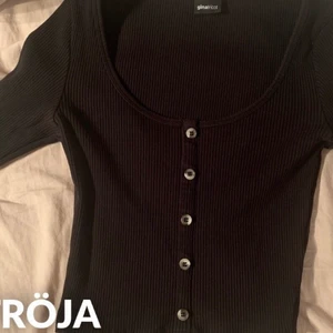 Knapp tröja - Tröja