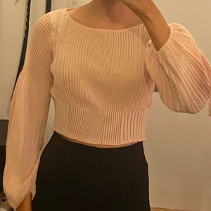 Ljusrosa topp/tröja  - 🌷 Babyrosa topp, storlek XS-S, 100kr exklusive (innan) frakt 🌷