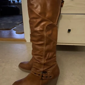 Stövlar  - Jättefin skick