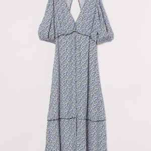 H&M blomstret kjole lang s ny - Aldrig brugt.