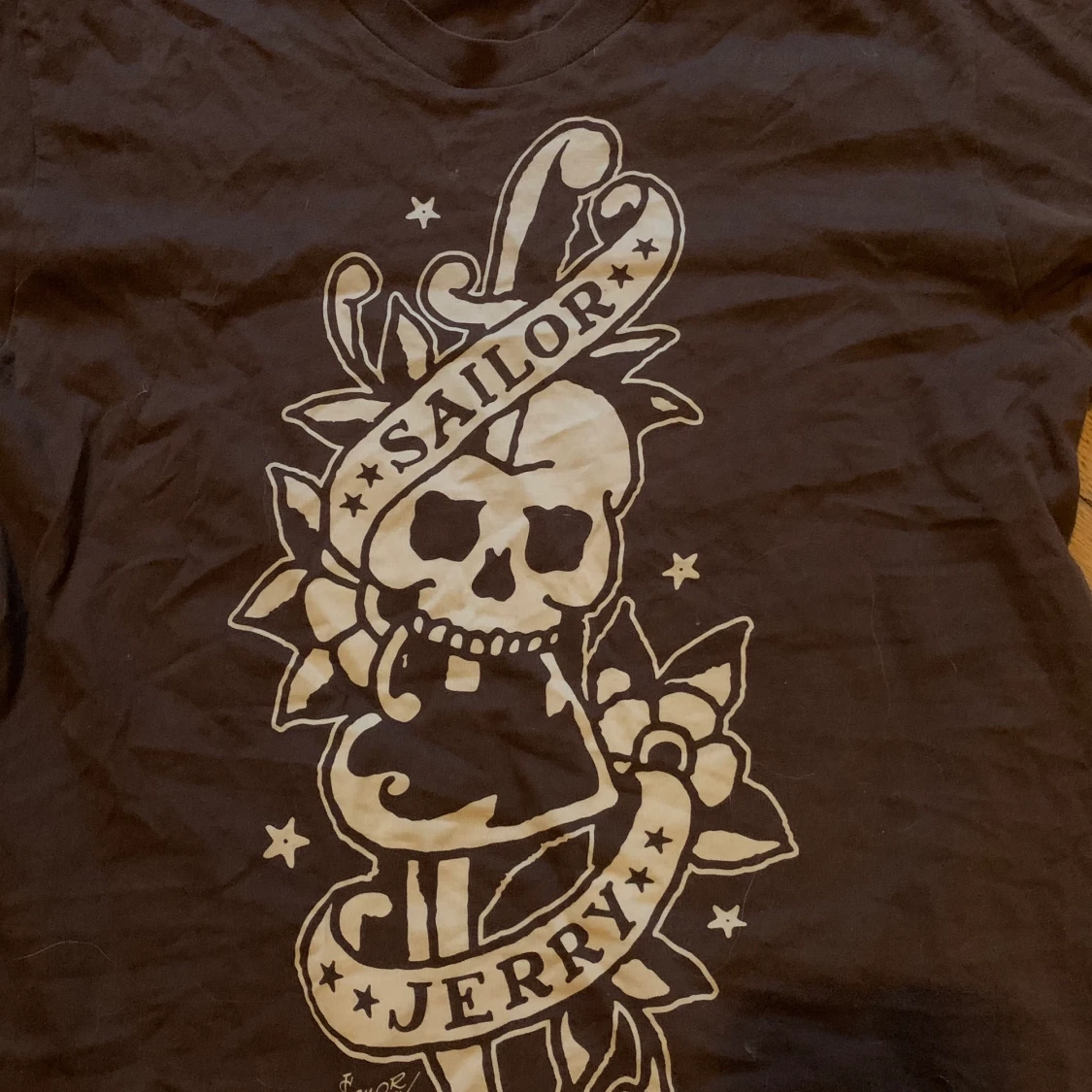  T-shirt med dödskalle - 91