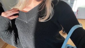 Stickad - En stickad tröja från only i storlek S🤍🤍