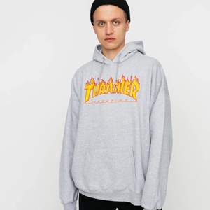 Säljer denna jättefina trasher hoodie som inte är min stil längre💕  