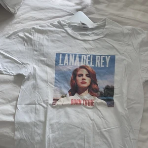 Lana t shirt - Lana del rey- born to die T SHIRT