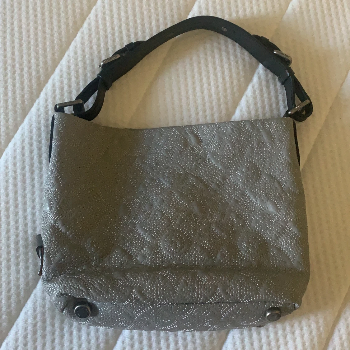 Louisvuitton väska - 90