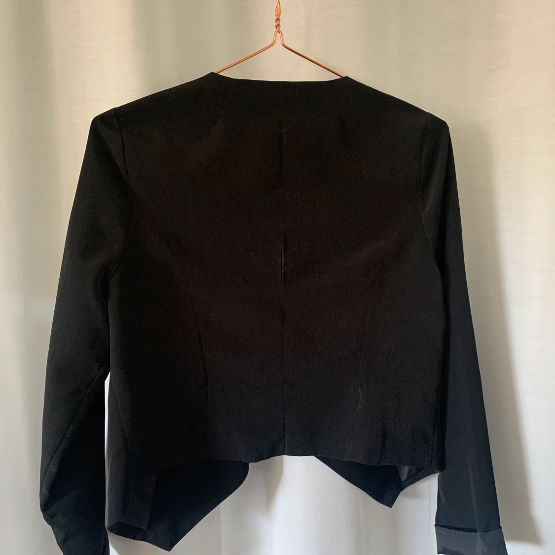 Svart kort kavaj - 91