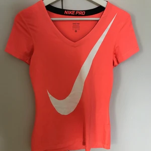 Nike träningströja - Träningstshirt 