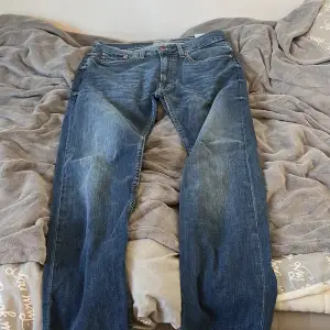 Jeans från dressman. Använda 1 gång  Nypris 600kr Storlek 31-30 Regular Fit Pris kan diskuteras 
