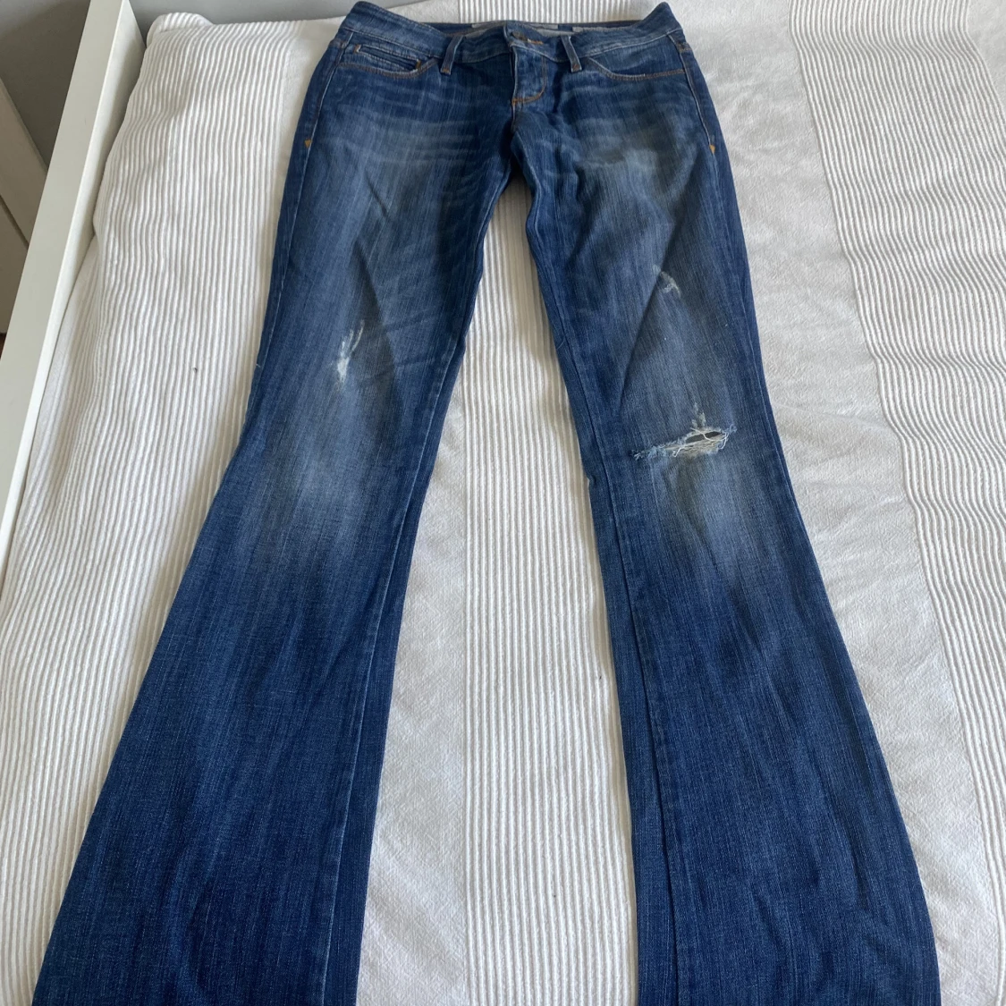 Lågmidjade jeans Guess