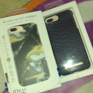 2 ideal of Sweden skal  - Det black galaxy är nästa helt nytt Den med ormskinn är lite trasigt men går att ha på tänkte bara skicka med det på köpet!