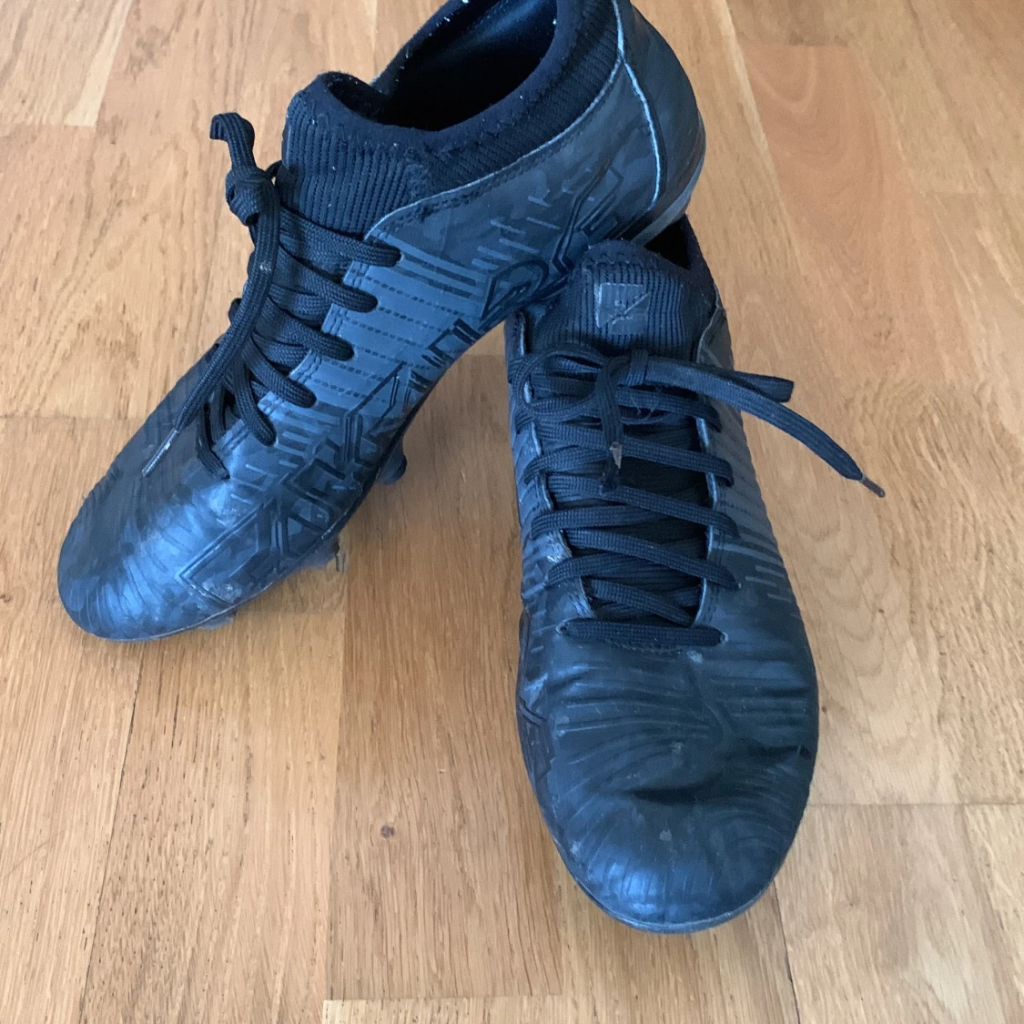 Puma fotbollsskor  - 90