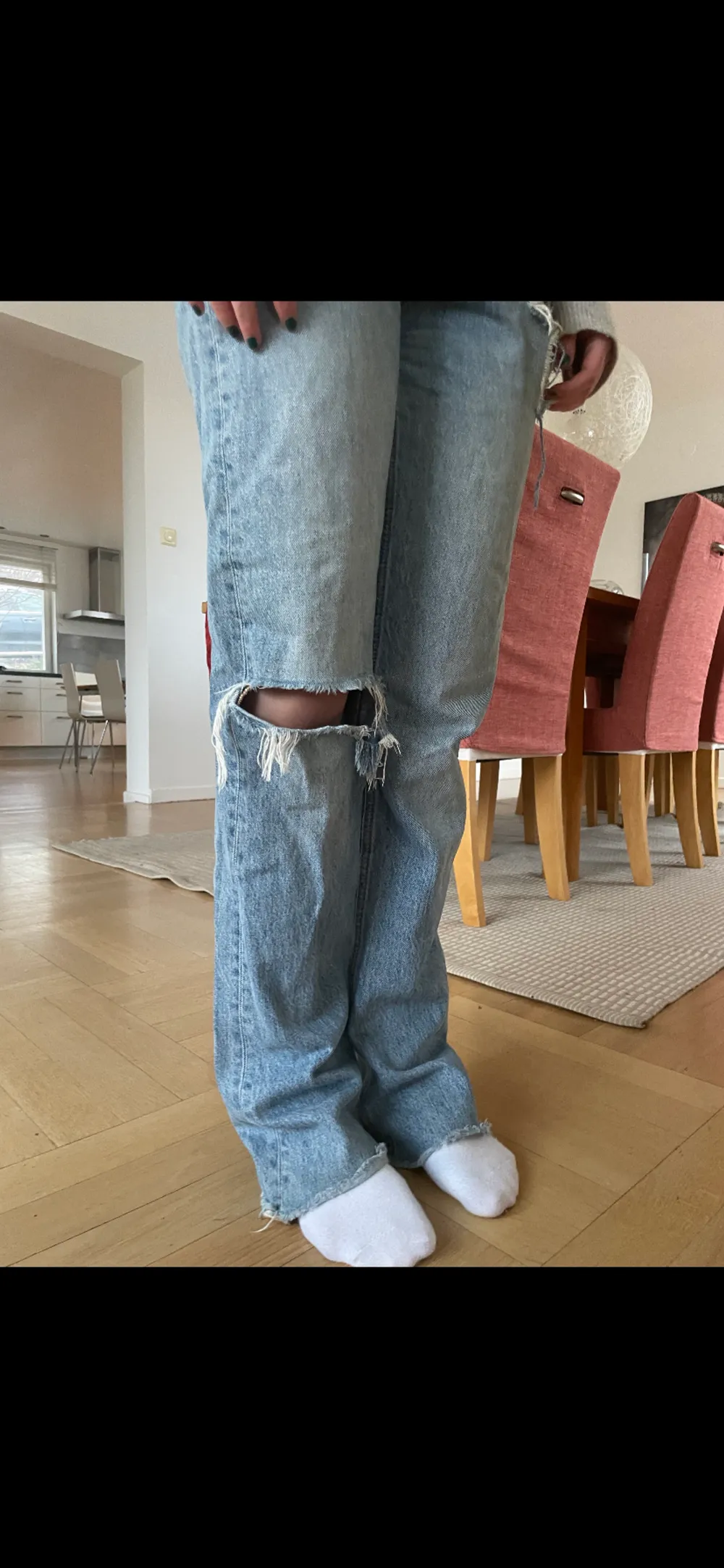 Fina jeans från zara som inte går att få tag i längre i storlek 24. Perfekt nu till våren och sommaren!!. Jeans & Byxor.