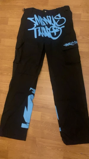 Cargo Y2k Casual Byxor Baggy Streetwear - Cargo Y2k Casual Byxor Baggy Streetwear då jag aldrig har använt dessa. Dom är i storlek L men sitter som M.  Vid frågor kontakta mig:)