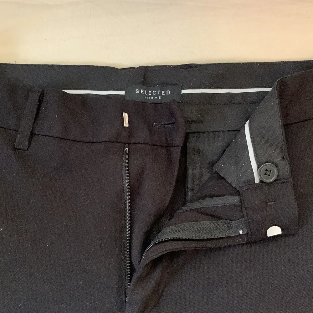 Kostym byxor från selected homme  W 30 L 34. Jeans & Byxor.