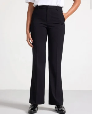 Kostymbyxa💕 - Super snygga kosbyxor💕 säljer för dom är för små😍