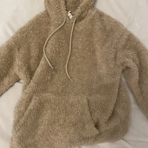 Gosig tröja - Säker denna jättegosiga tröja som passar perfekt nu till hösten🩷