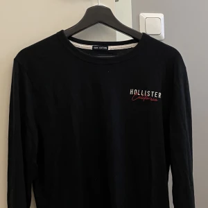 Långärmad t shirt - Hollister - Medium fit, Hollister