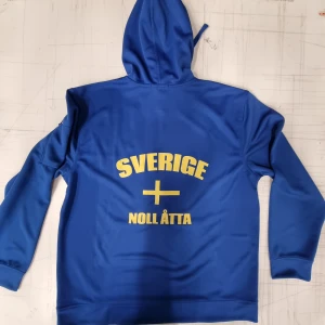Ny! SVERIGE Huvtröja stl. XL - Helt oanvänd på alla sätt  Storlek XL