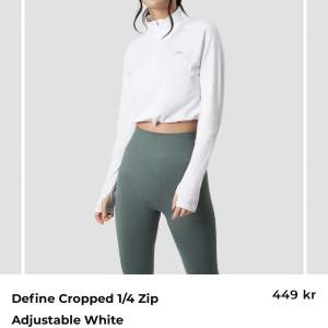 Jätte fin och skön croppad tränings tröja , knappt använd! Storlek M men passar även S! Nypris 449kr🤎