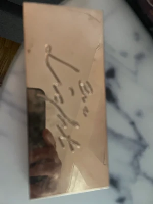 Becca - Ej använd bara provad med finger.köpt för 500kr