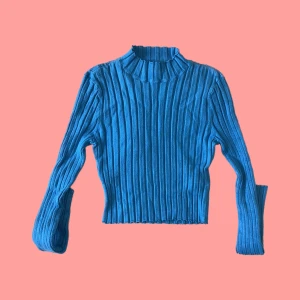 Långärmad topp  - En fin använd topp från New Yorker. I ett bra skick 